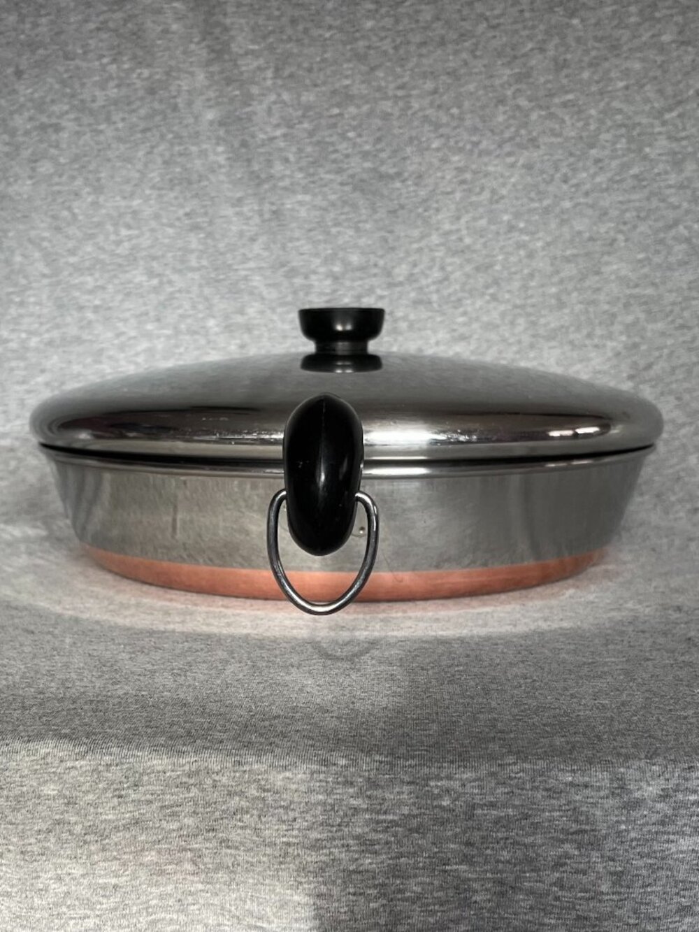 Revere Ware 1801 12 inch Copper Clad Bottom Skillet and Lid, Clinton Ill - Picture 2 of 12